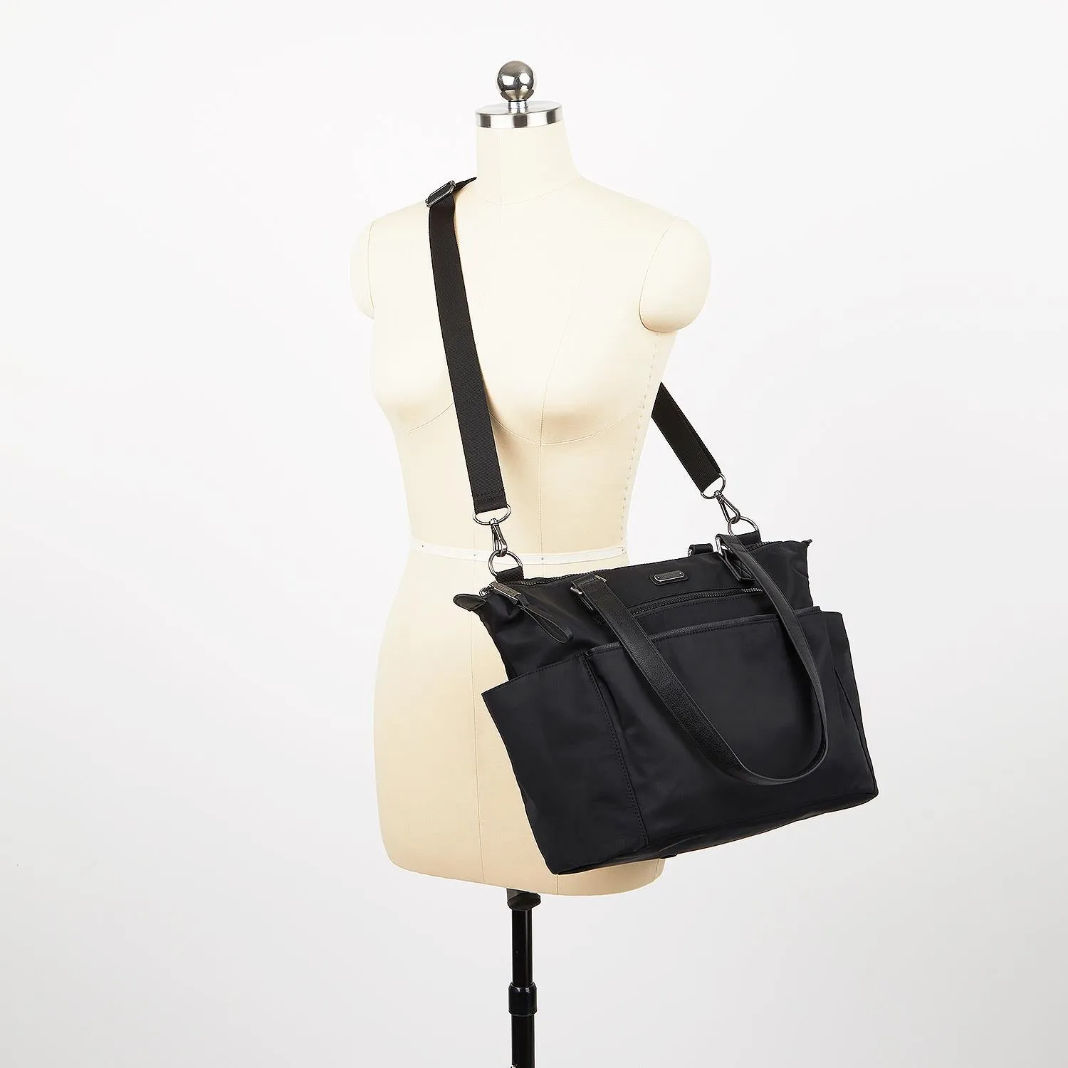 Baggallini Bowery Tote Black Nylon
