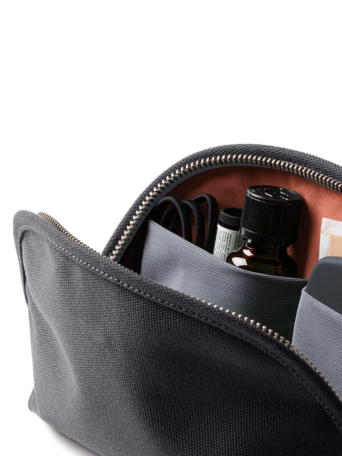 Bellroy Classic Pouch Charcoal Recycled
