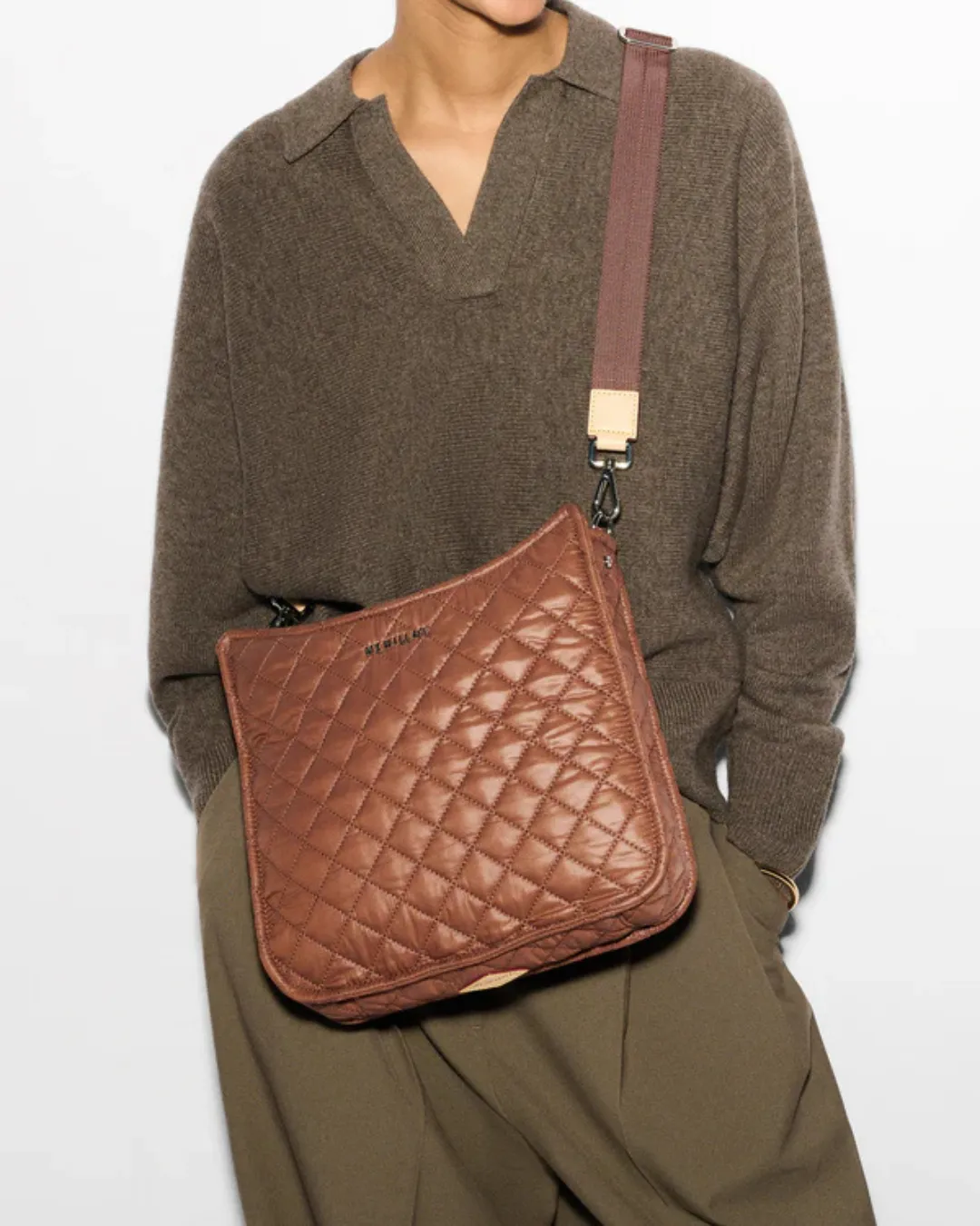 BOX CROSSBODY