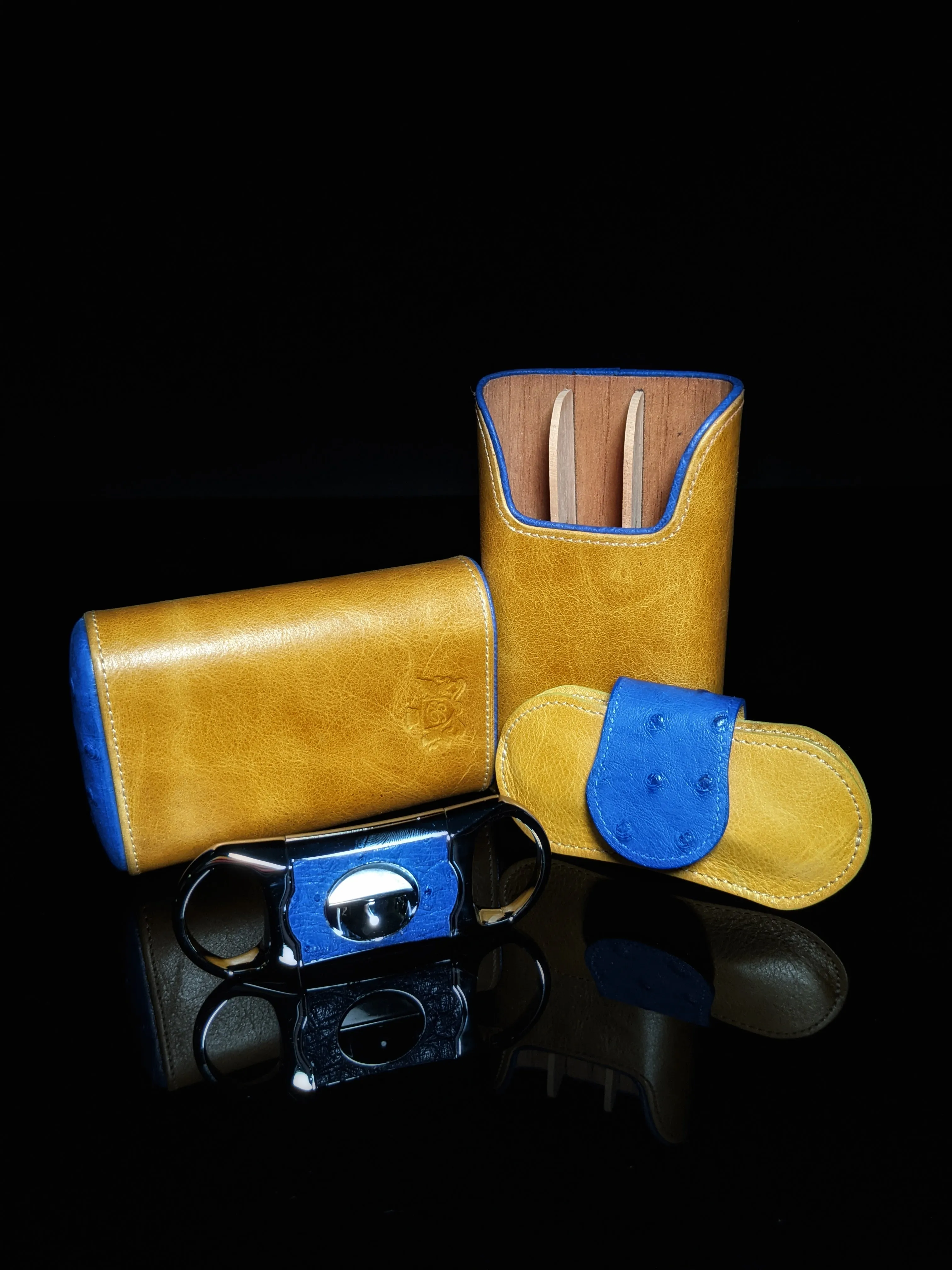 Brizard and Co Blue Ostrich and Camel Color Leather Case and V-Cutter