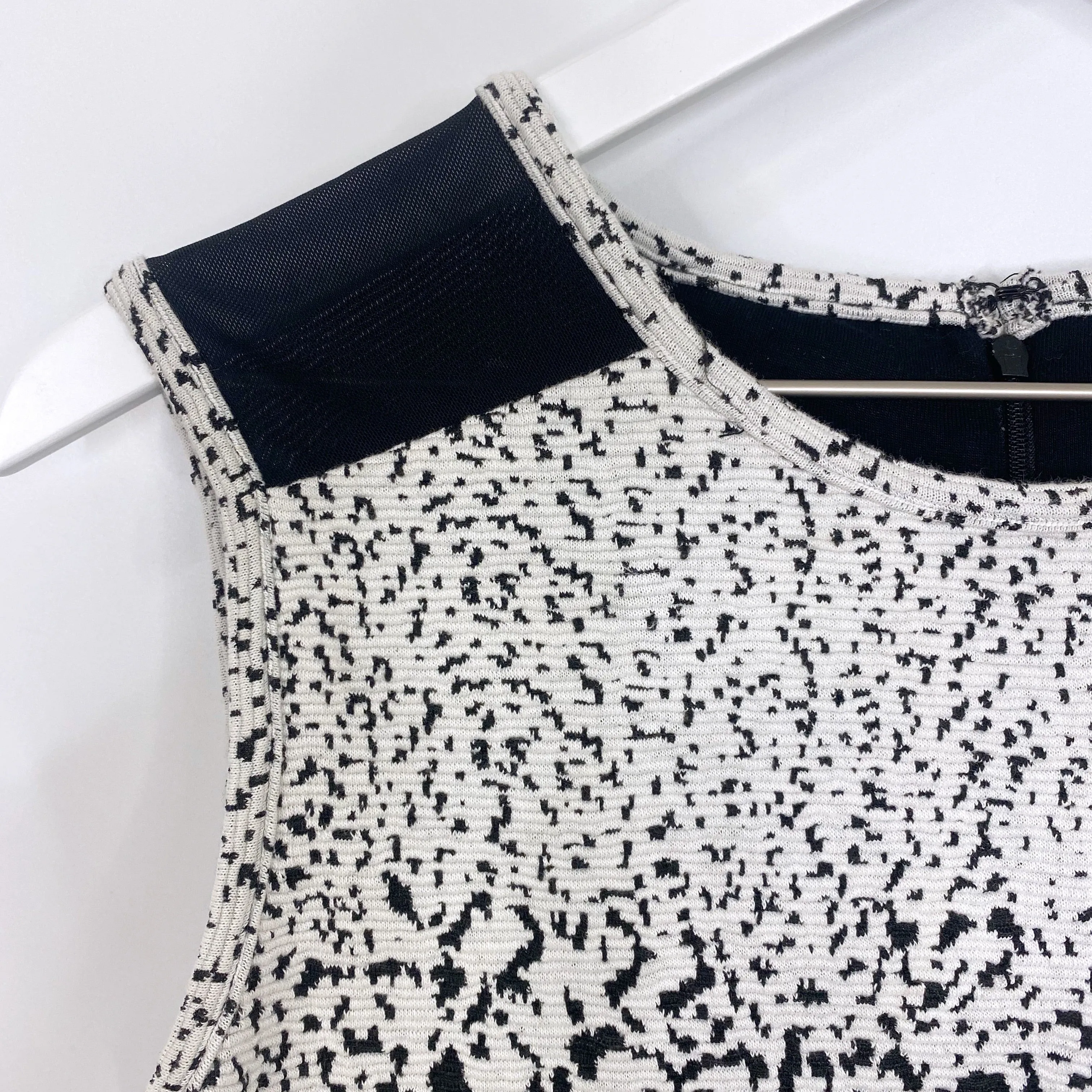 Carmen Carmen Marc Valvo Black White Textured Stretch Knit Fitted Sleeveless Dress Mesh Accents