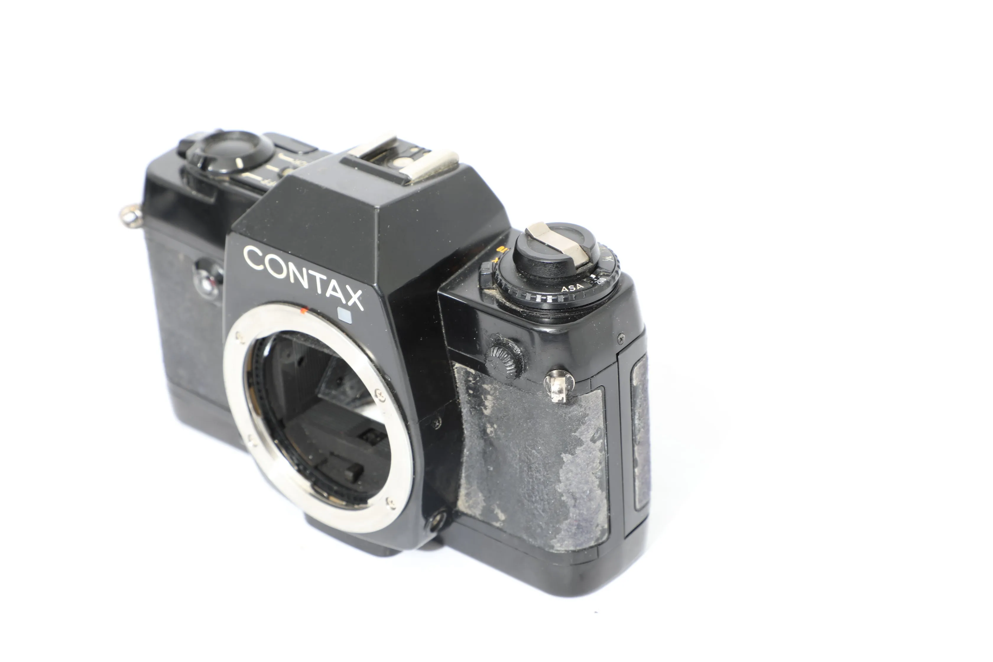 Contax 137 MD Quartz - New light seals April 2023