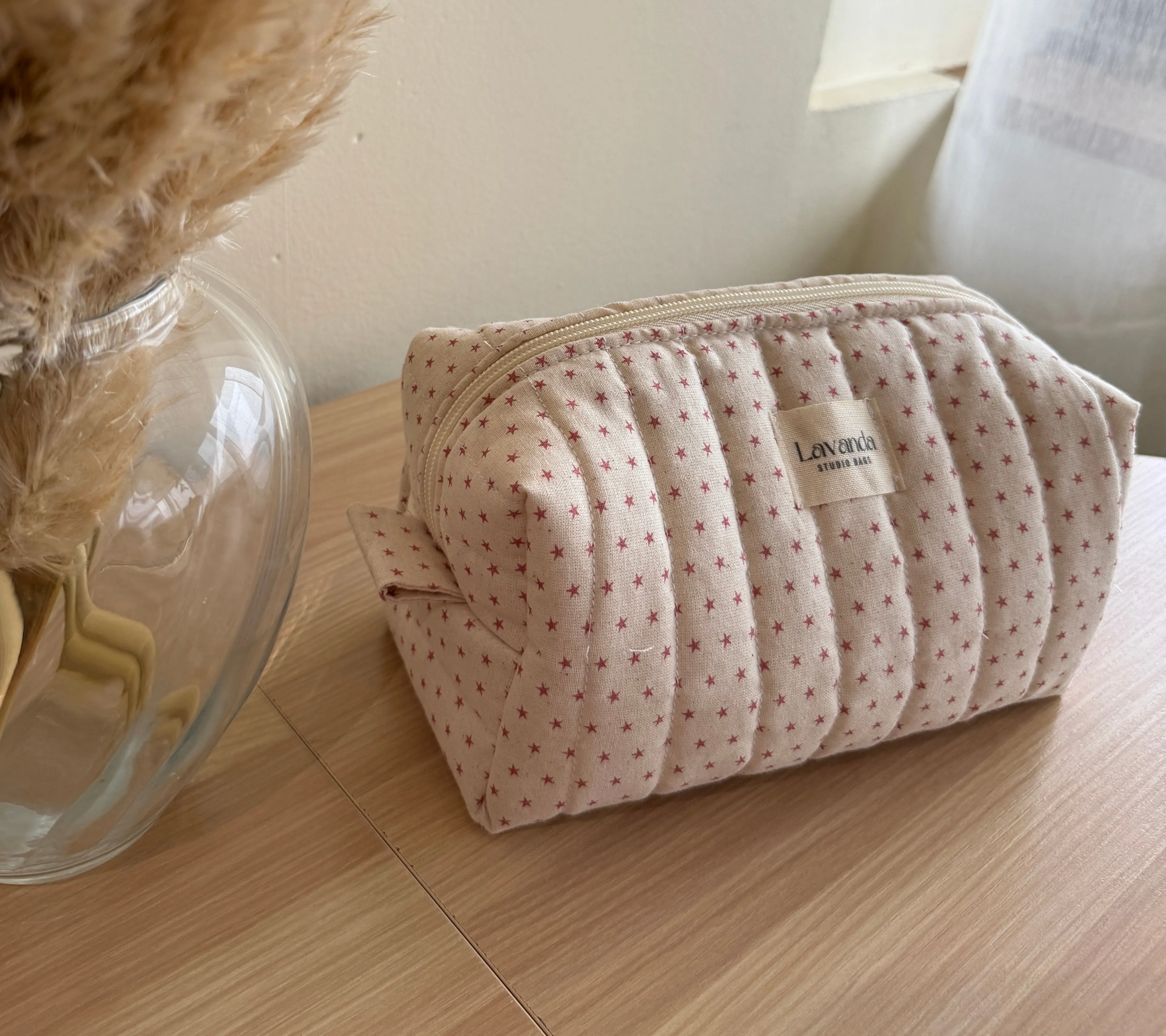 Cosmetic bag pink stars