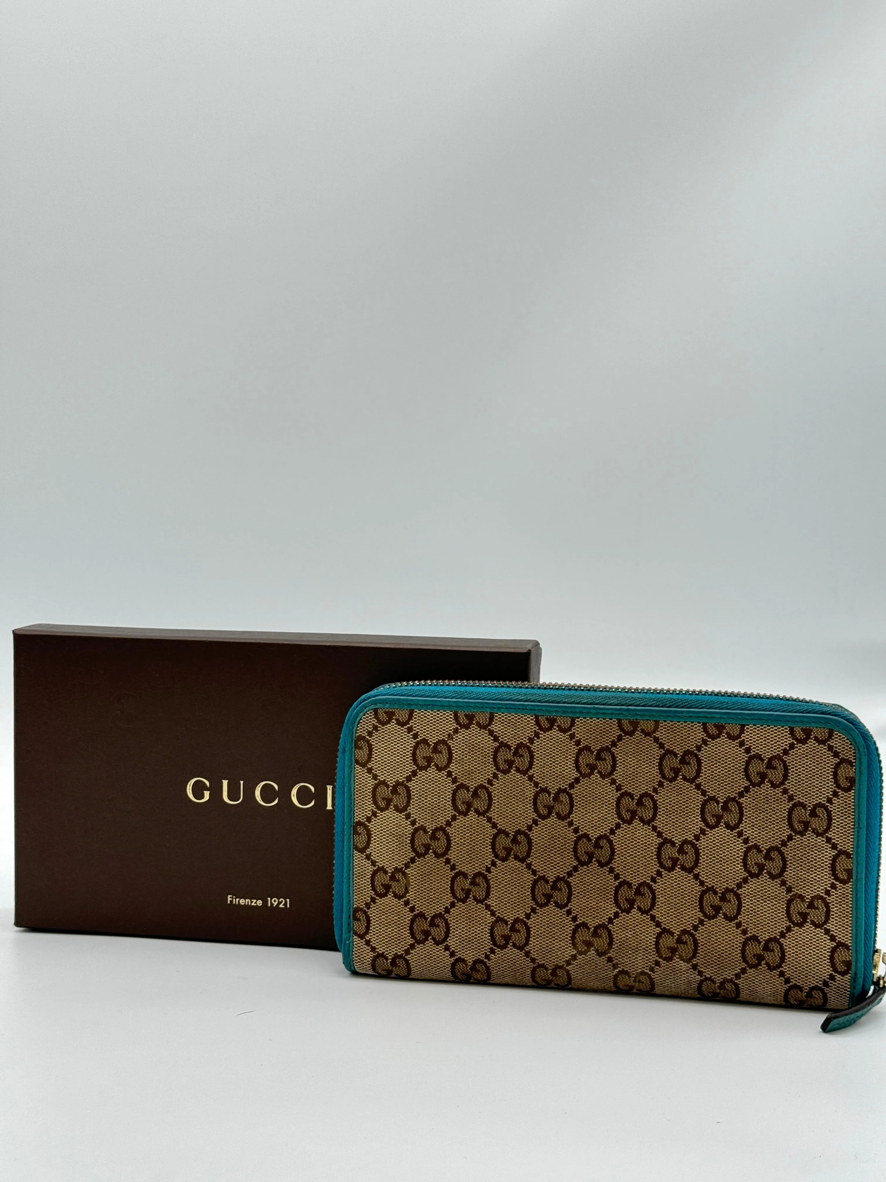 Gucci Zip Around Wallet