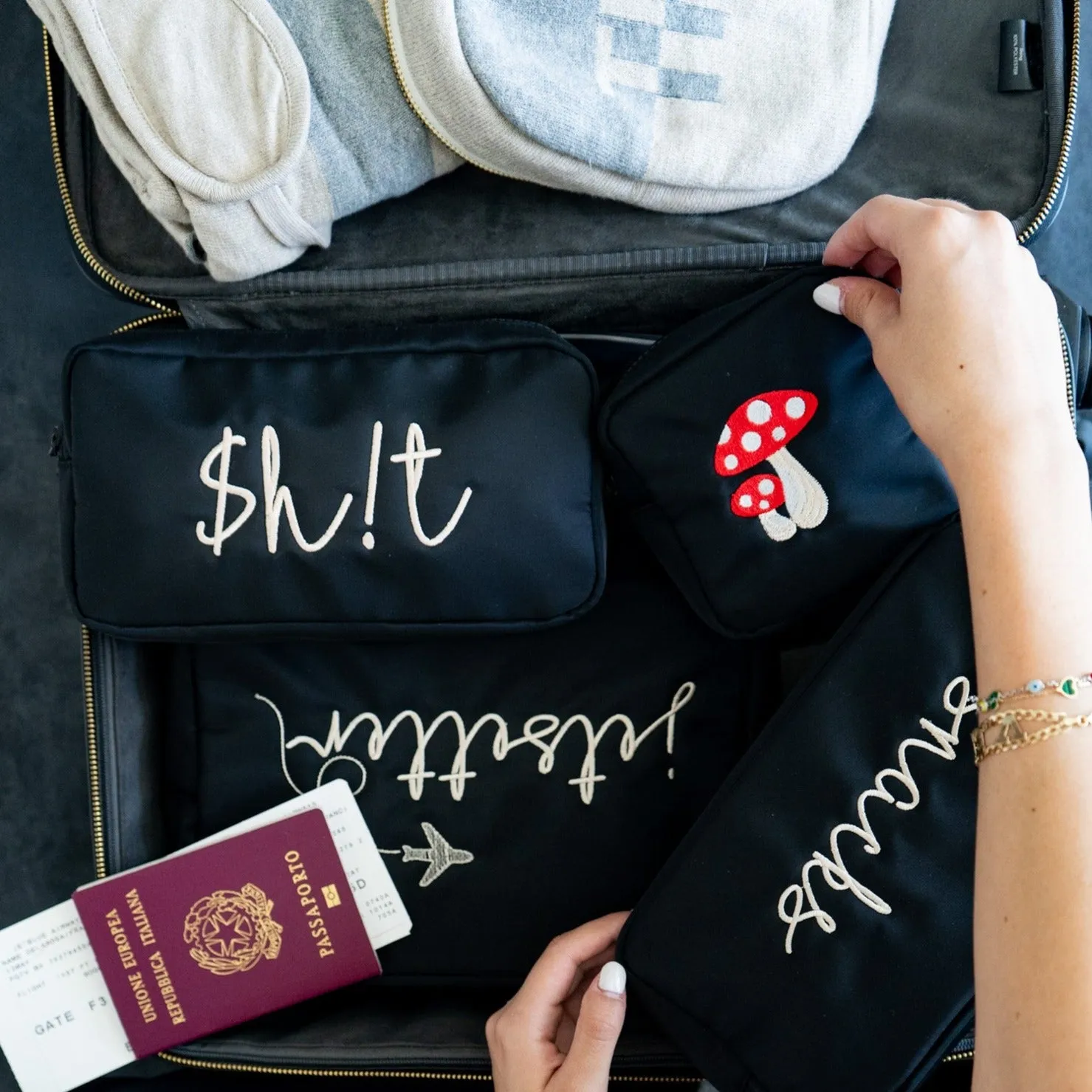 GW M Essentials Black - $H!T