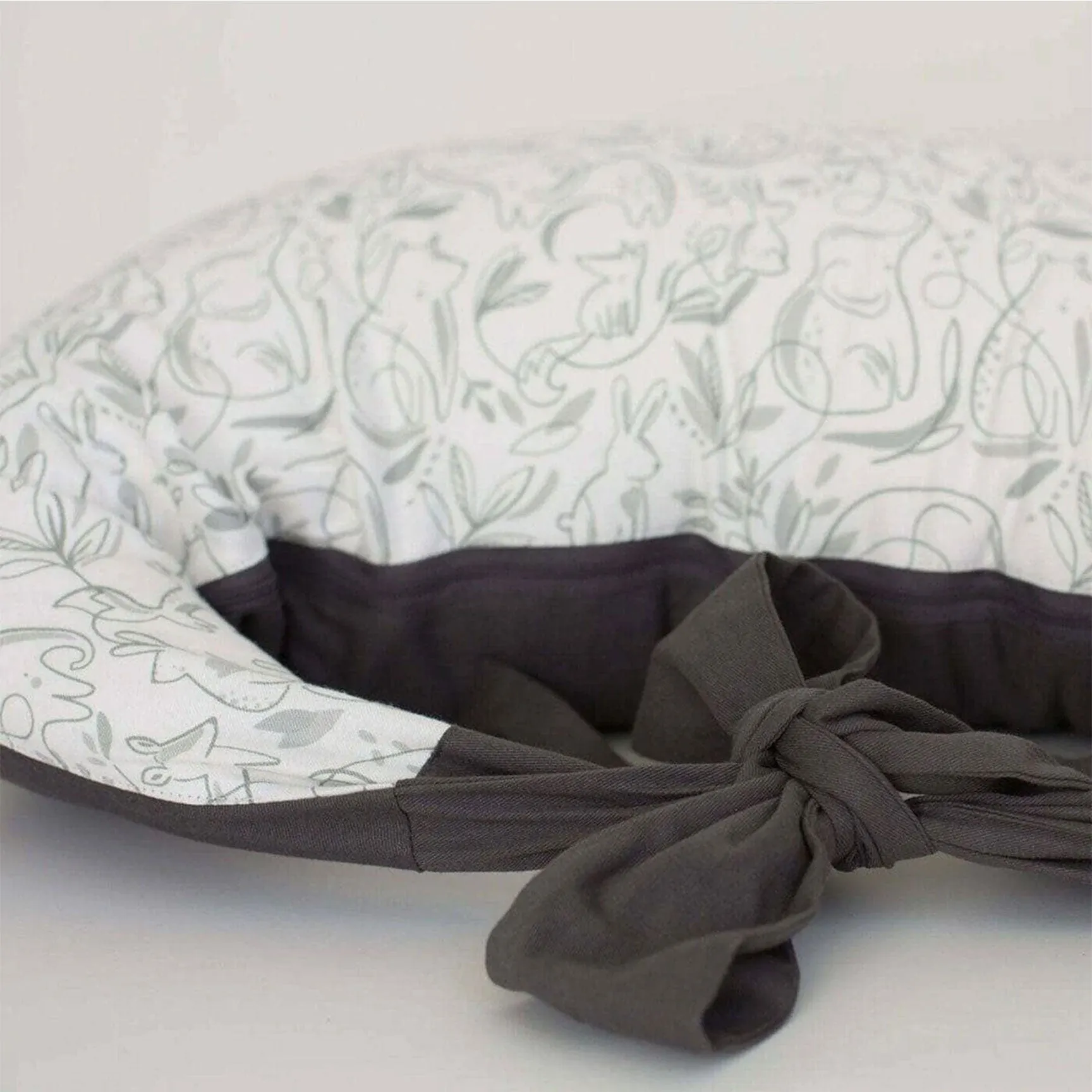 Hippychick Feeding Pillow - Animal Friends Grey