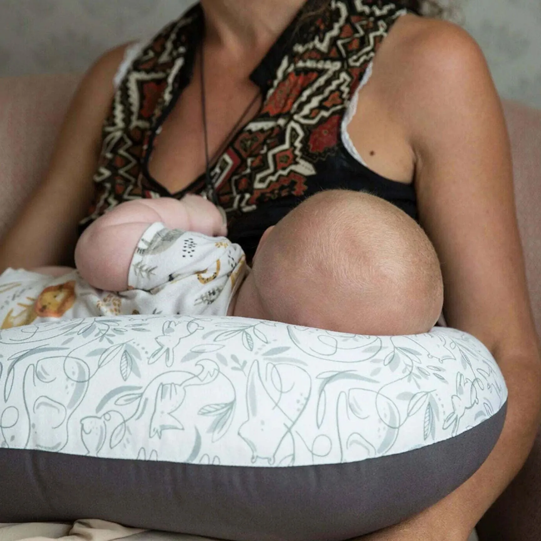Hippychick Feeding Pillow - Animal Friends Grey