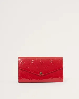 Louis Vuitton Red Vernis Monogram Sarah Wallet