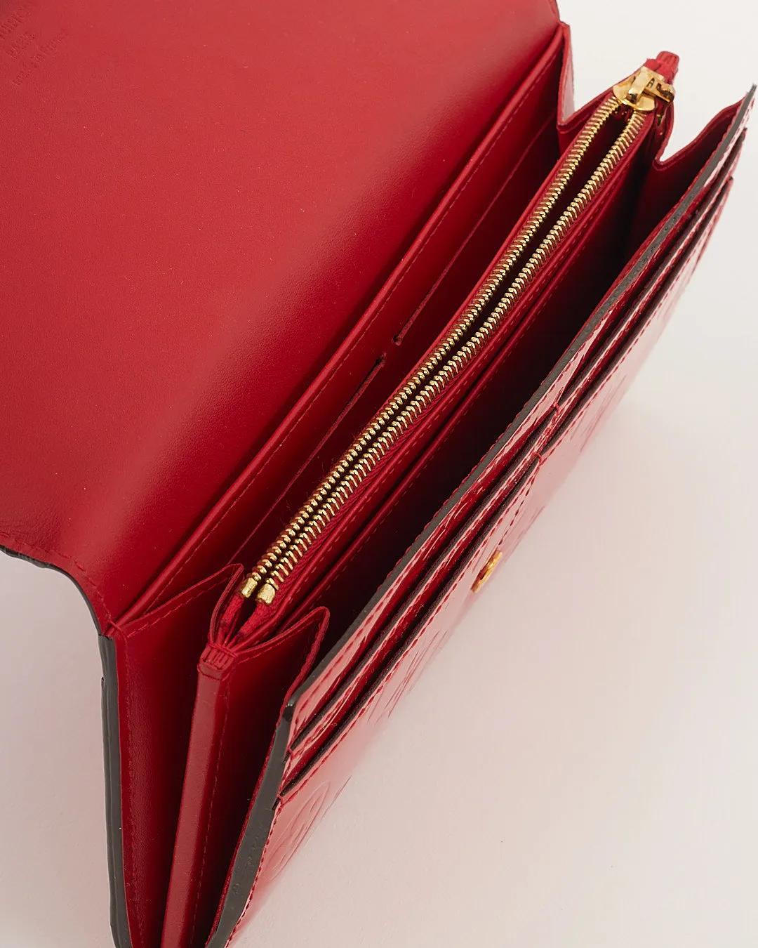 Louis Vuitton Red Vernis Monogram Sarah Wallet