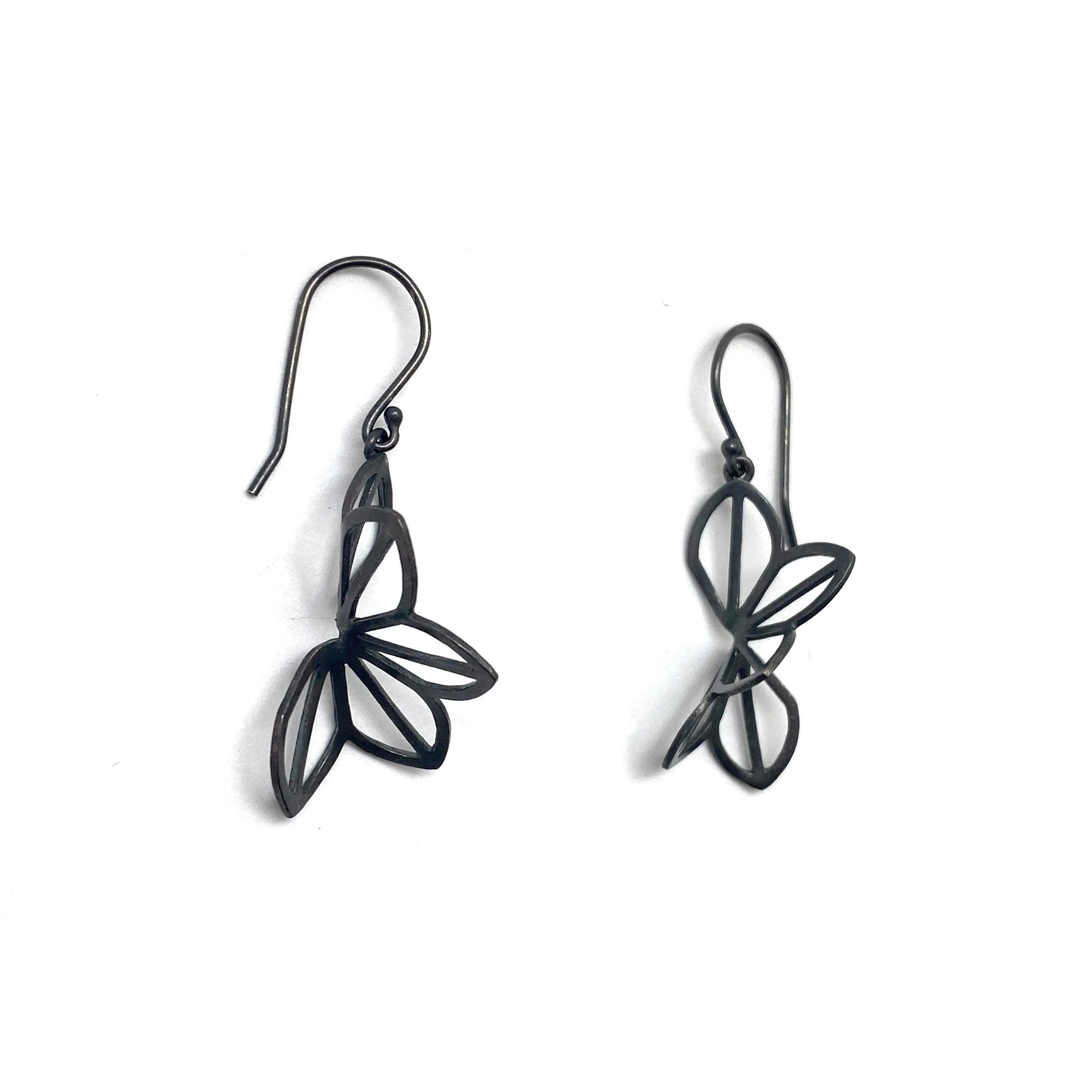 Medium Anise Fold Earrings