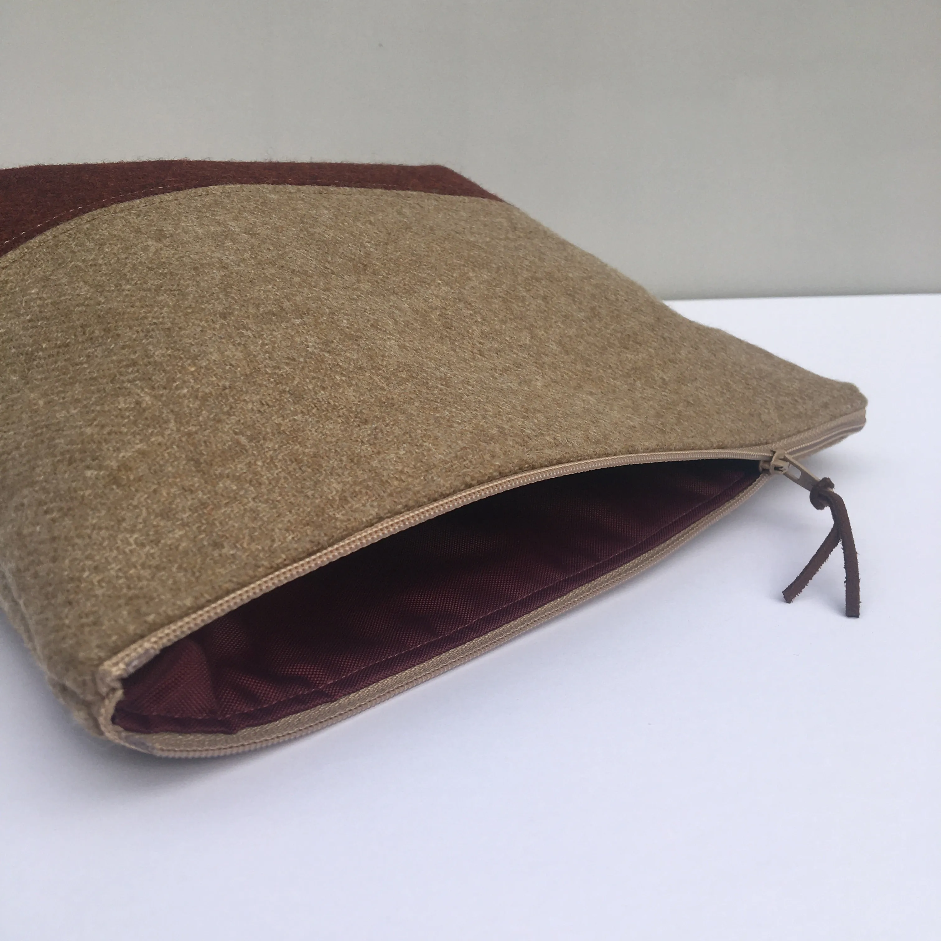 Natural Split Pouch