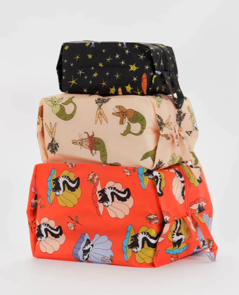 New in package! BAGGU 3D Zip Set Sea Animals! Retails $58 