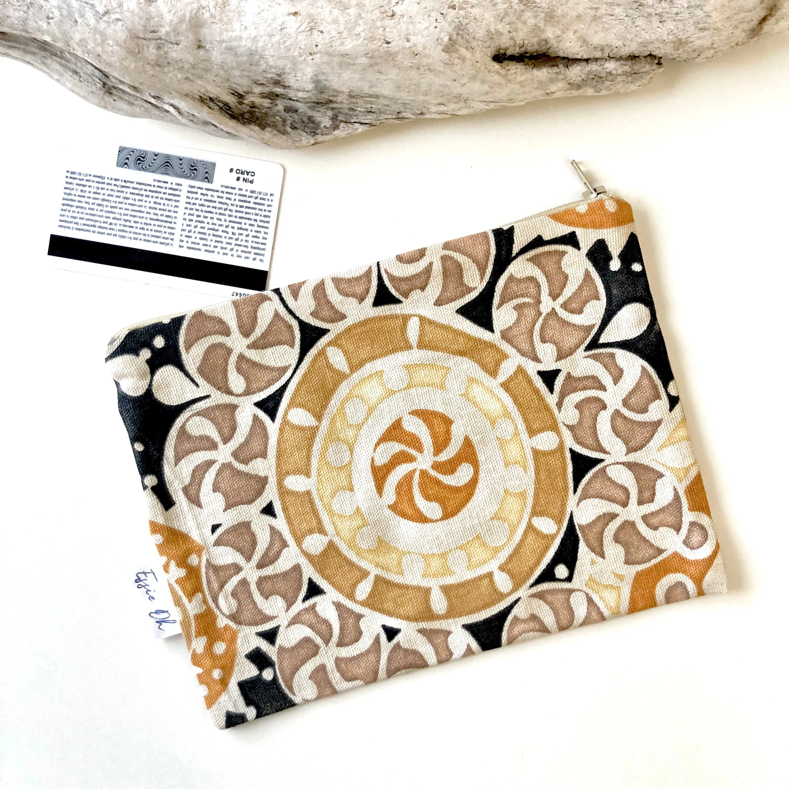 Pouch - Adeta