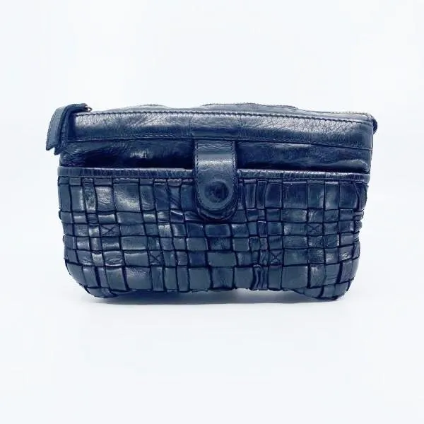 RUGGED HIDE Sadie Woven Handbag - Black