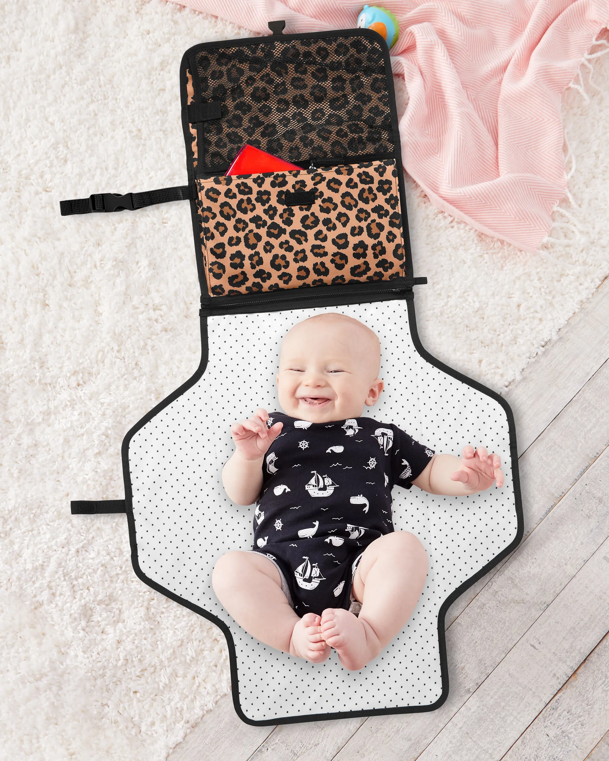 Skip Hop Pronto Changing Station - Classic Leopard
