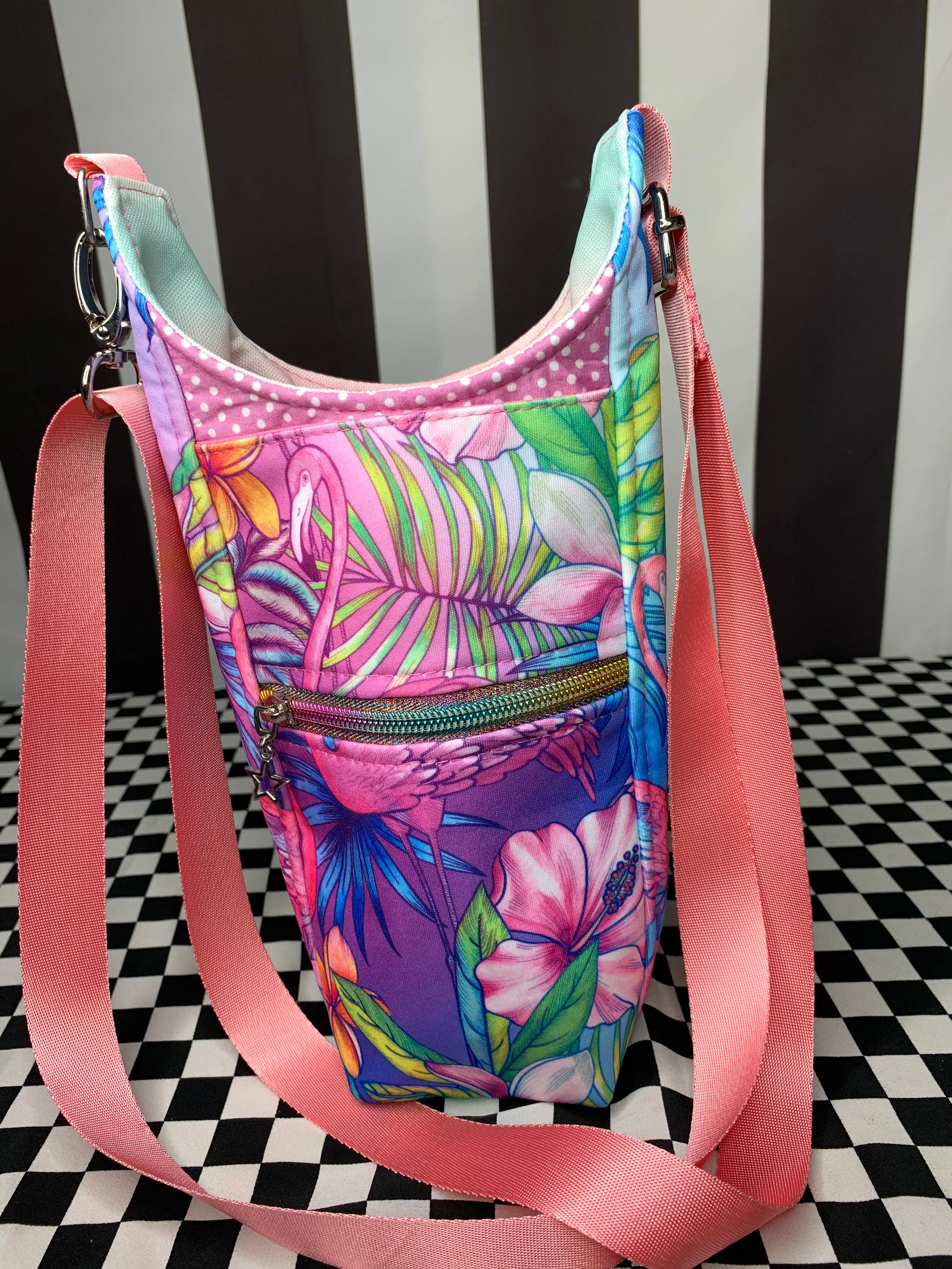Tropical flamingoes drink bottle crossbody bag