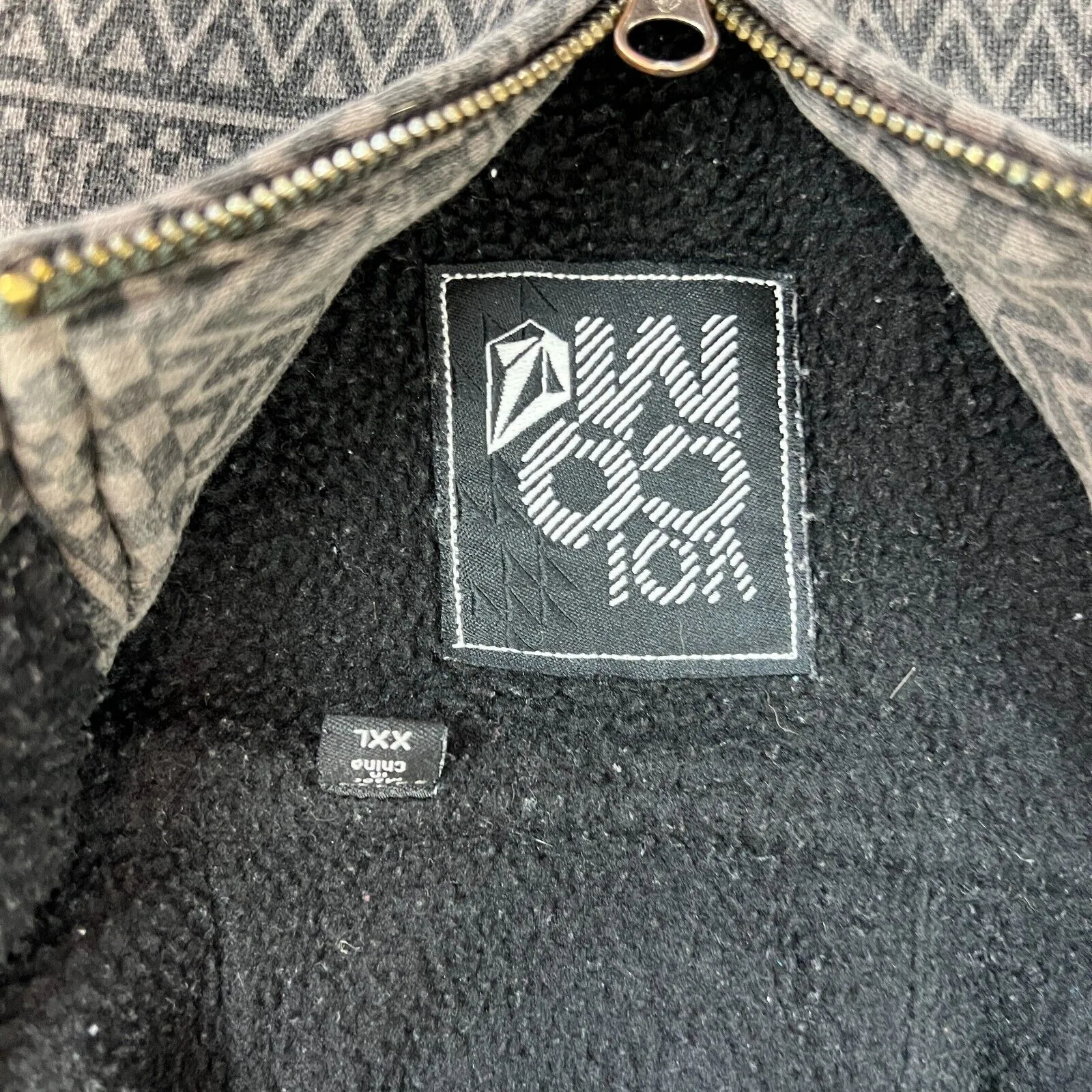 Volcom Mens Fleece Lined Aztec Print Hoodie Size 2XL