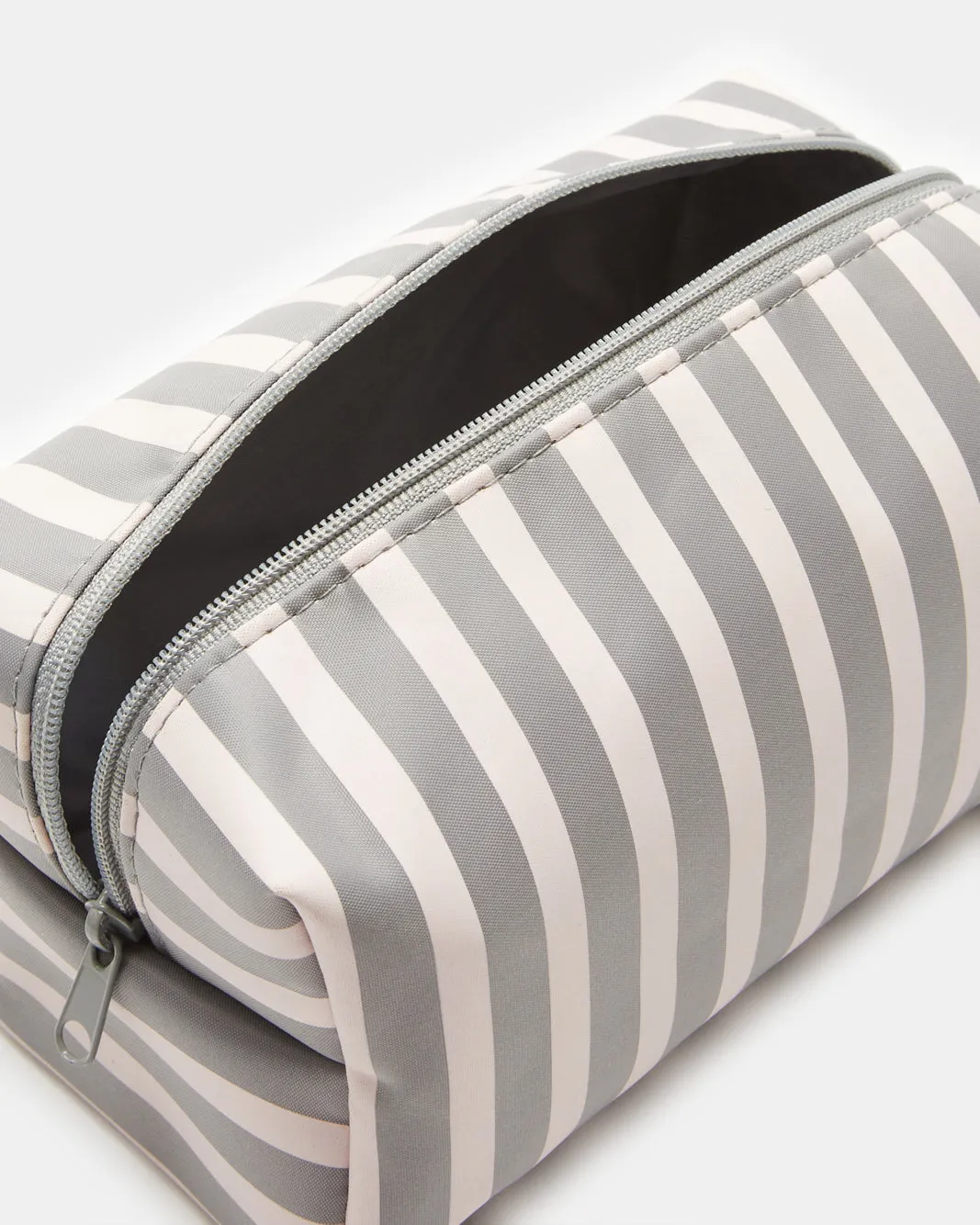 Women Assorted Printed Cosmetic Pouch Set (4 Piece)
